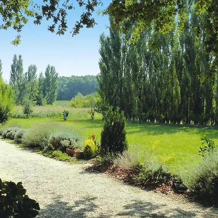 Holiday home With Private Terrace, Beaucaire Beaucaire (Gard)